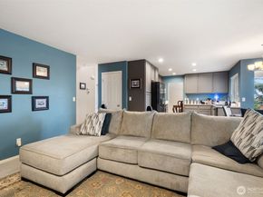 4851 NW Walgren Drive, Silverdale WA 98383