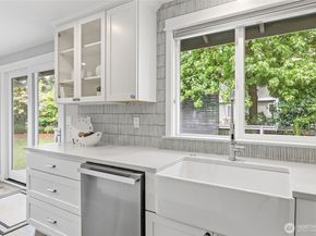 20426 73rd Place NE, Kenmore WA 98028