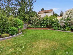 20426 73rd Place NE, Kenmore WA 98028