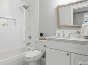 20426 73rd Place NE, Kenmore WA 98028