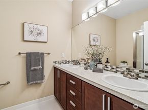 2107 NW Moraine Place, Issaquah WA 98027