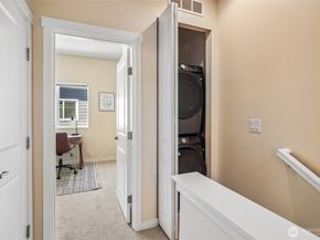 2107 NW Moraine Place, Issaquah WA 98027
