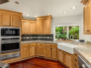4560 ISLAND Avenue, Bainbridge Island WA 98110