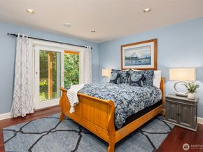 4560 ISLAND Avenue, Bainbridge Island WA 98110