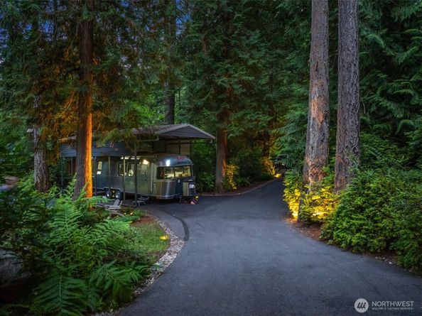 4560 ISLAND Avenue, Bainbridge Island WA 98110