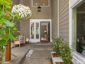 4560 ISLAND Avenue, Bainbridge Island WA 98110