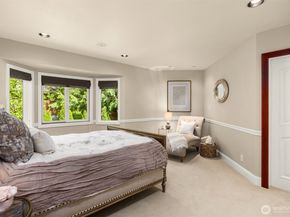 4560 ISLAND Avenue, Bainbridge Island WA 98110