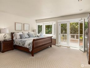 4560 ISLAND Avenue, Bainbridge Island WA 98110