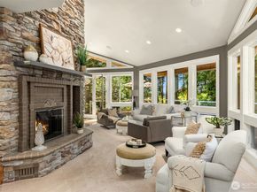4560 ISLAND Avenue, Bainbridge Island WA 98110