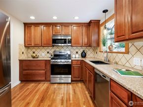 14101 Phinney Avenue N, Seattle WA 98133