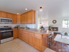 10417 NE 142 Street, Kirkland WA 98034