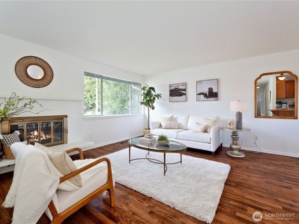 10417 NE 142 Street, Kirkland WA 98034