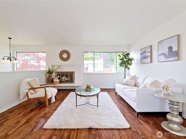 10417 NE 142 Street, Kirkland WA 98034