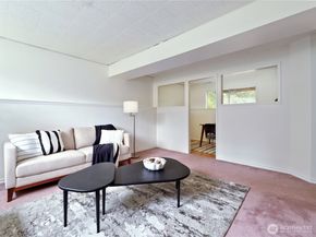 10417 NE 142 Street, Kirkland WA 98034