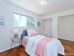 10417 NE 142 Street, Kirkland WA 98034