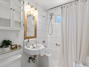 16237 10th Avenue NE, Shoreline WA 98155