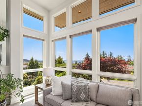 5414 154th Avenue SE, Bellevue WA 98006