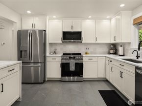 717 W Cremona Street, Seattle WA 98119