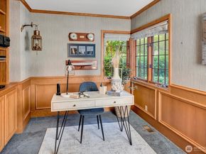 13713 209th Avenue NE, Woodinville WA 98077