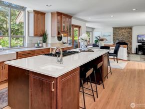 13713 209th Avenue NE, Woodinville WA 98077