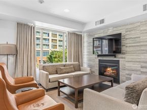 910 Lenora Street S809, Seattle WA 98121