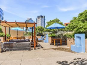 910 Lenora Street S809, Seattle WA 98121