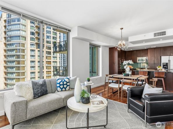 910 Lenora Street S809, Seattle WA 98121