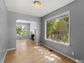 9059 Carkeek Drive S, Seattle WA 98118