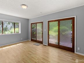 9059 Carkeek Drive S, Seattle WA 98118