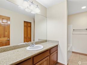 1963 NW Rampart Ridge Court, Bremerton WA 98311