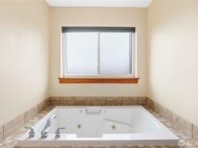 1963 NW Rampart Ridge Court, Bremerton WA 98311