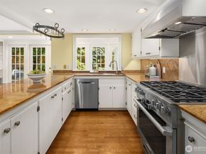 8914 SE 56th Street, Mercer Island WA 98040