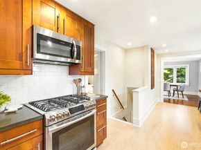 4755 39th Avenue S, Seattle WA 98118