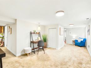 4755 39th Avenue S, Seattle WA 98118