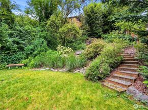 4755 39th Avenue S, Seattle WA 98118