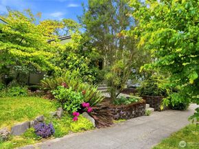 4755 39th Avenue S, Seattle WA 98118