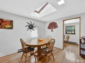 17830 116th Avenue SE, Renton WA 98058