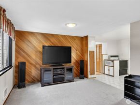 17830 116th Avenue SE, Renton WA 98058