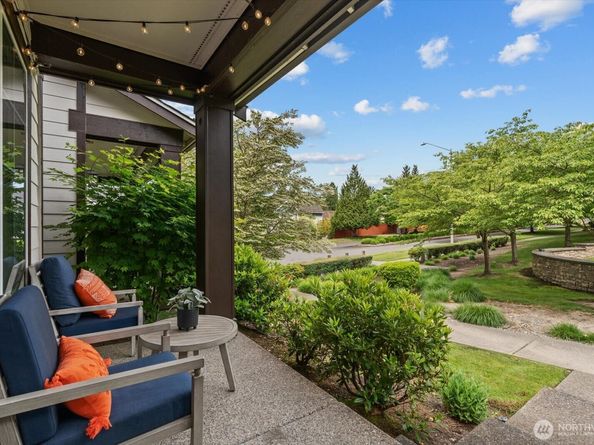 15652 NE 103rd Court 103, Redmond WA 98052