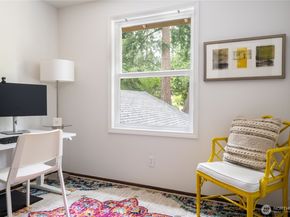 15104 Sunrise Drive NE, Bainbridge Island WA 98110