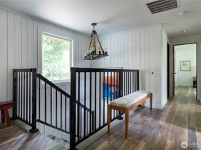 15104 Sunrise Drive NE, Bainbridge Island WA 98110
