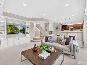 9829 NE 1st Street, Bellevue WA 98004