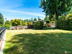17524 10th Avenue NW, Shoreline WA 98177