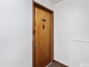 1808 S 118th Street 108, Seattle WA 98168