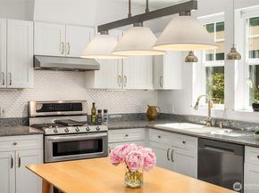 5430 California Avenue SW 4A, Seattle WA 98136