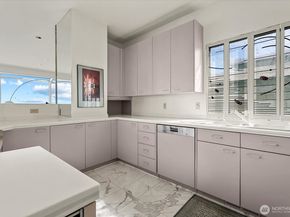 3089 Alki Avenue SW 2, Seattle WA 98116