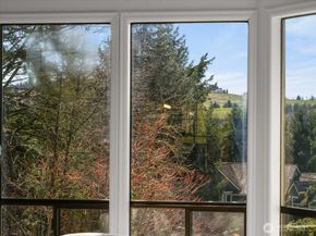 14812 SE 62nd Court, Bellevue WA 98006