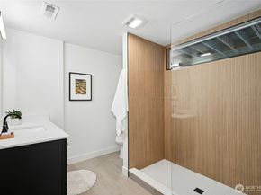 145 Mt Pilchuck Avenue SW, Issaquah WA 98027
