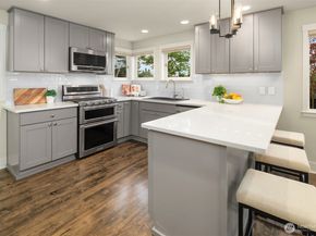 9020 26th Avenue NW, Seattle WA 98117