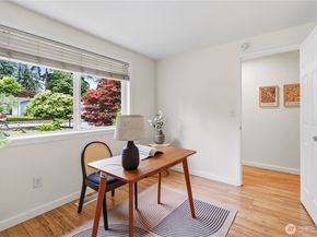 12019 NE 136th Pl Place, Kirkland WA 98034